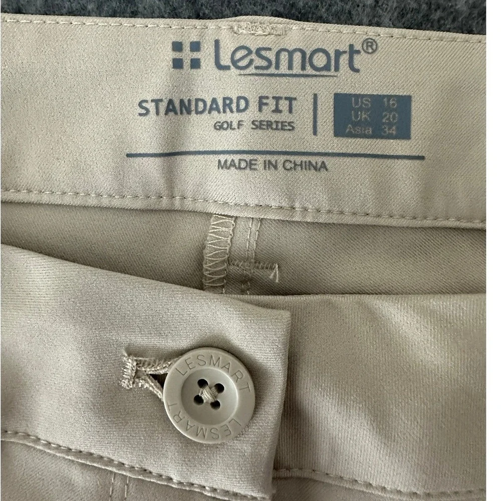 Lesmart Women's Golf Shorts 16 Beige Standard Fit Stretch Performance Activewear